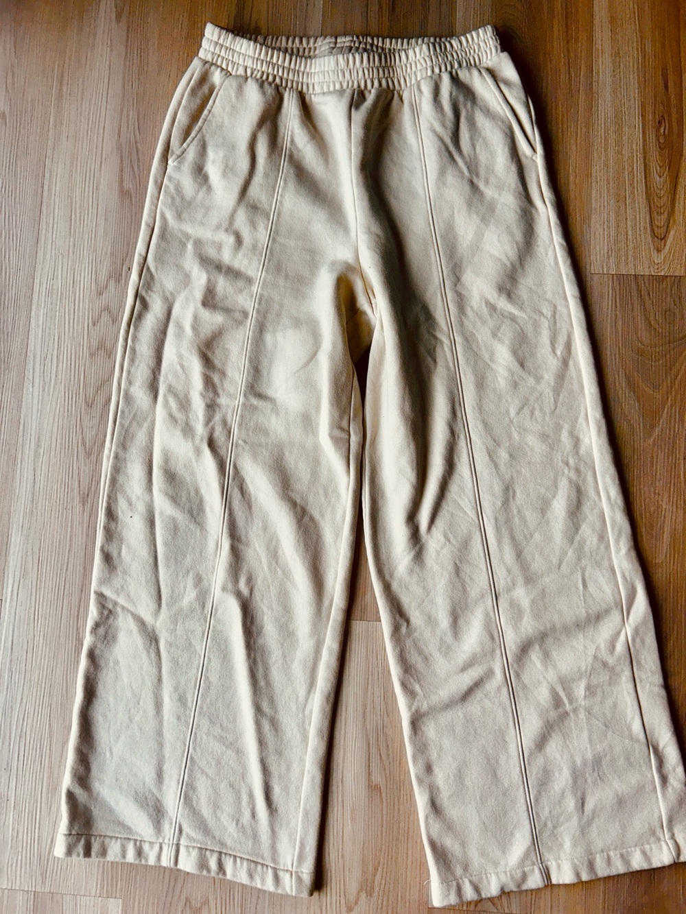 GAP Wide-Leg Women’s Sweatpants L Ivory Lounge Pants Relaxed Cozy Pockets